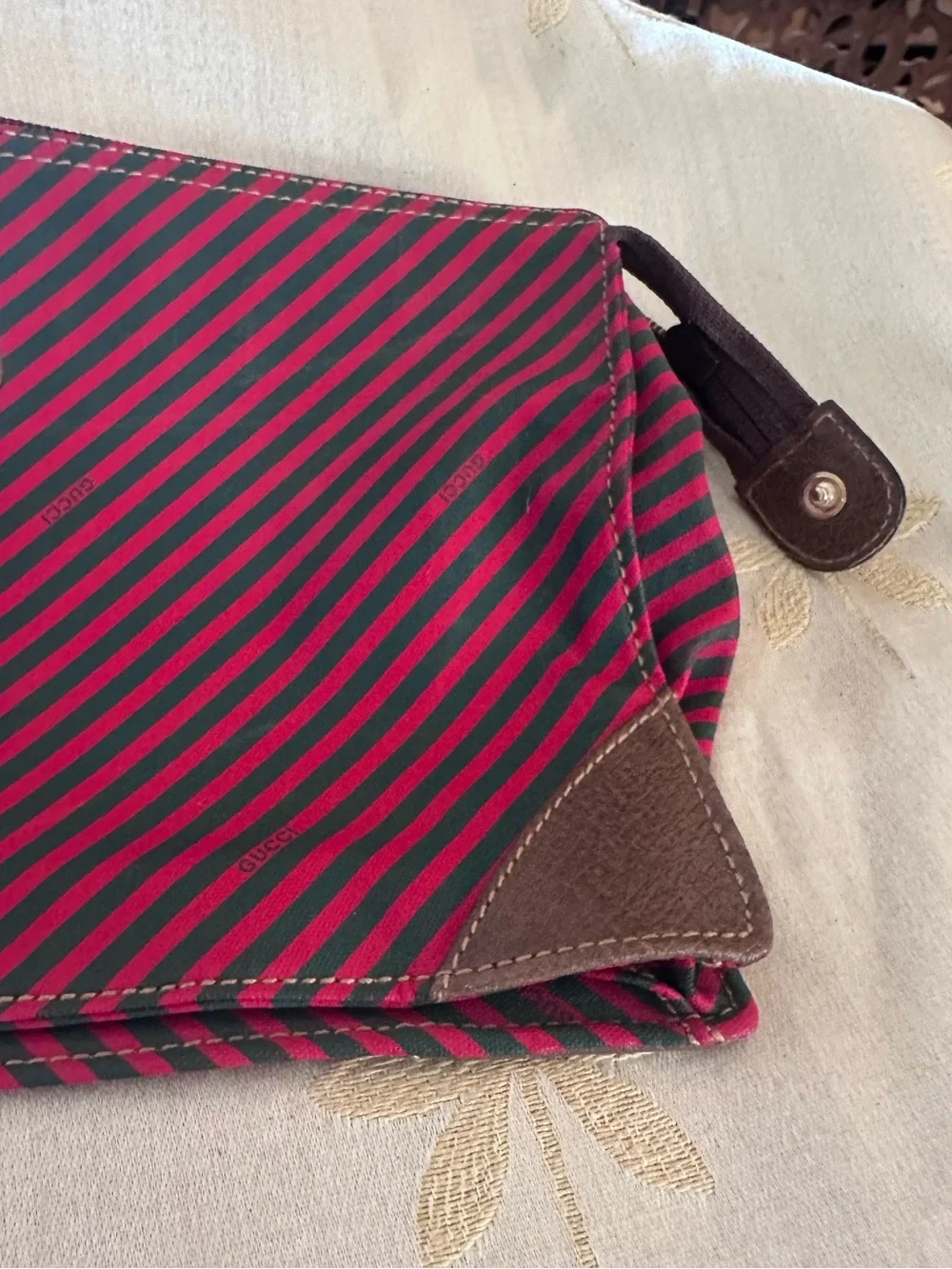 Gucci Vintage Like New Red & Green Stripe Toiletries / Attaché / Travel Bag.
